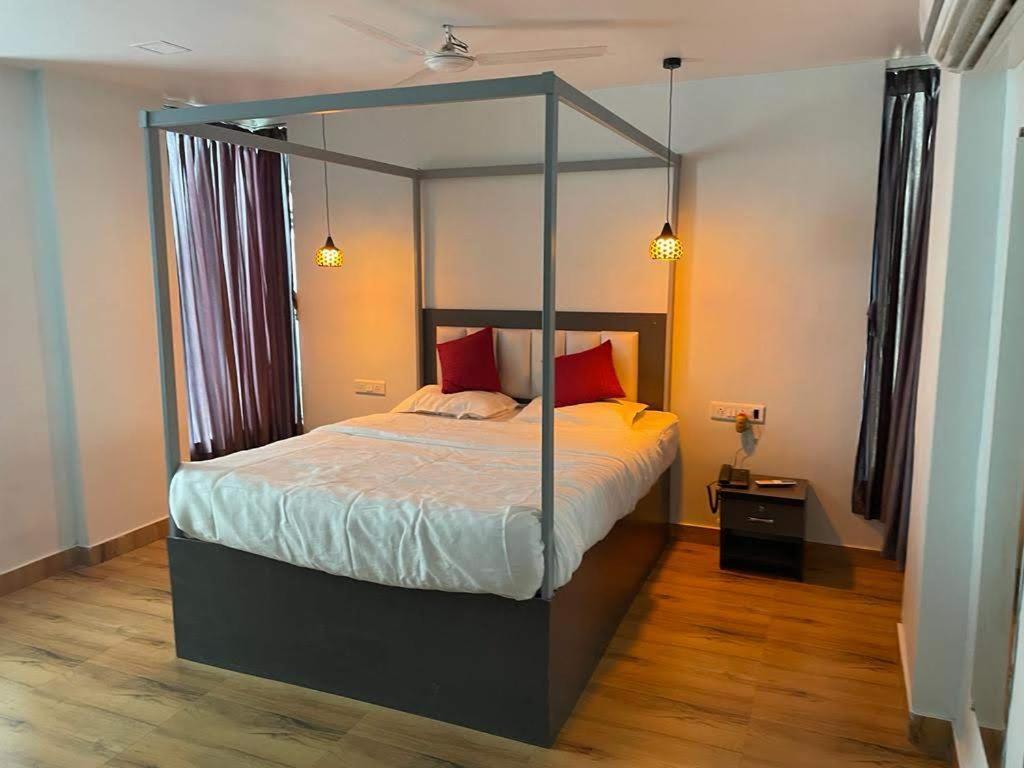 Bliss Rooms Алибаг Екстериор снимка